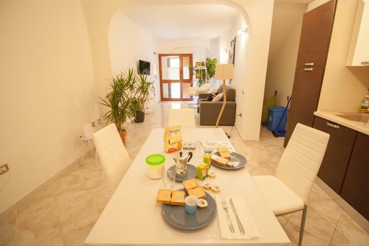 Lanterna Bianca Villa Cagliari Exterior foto