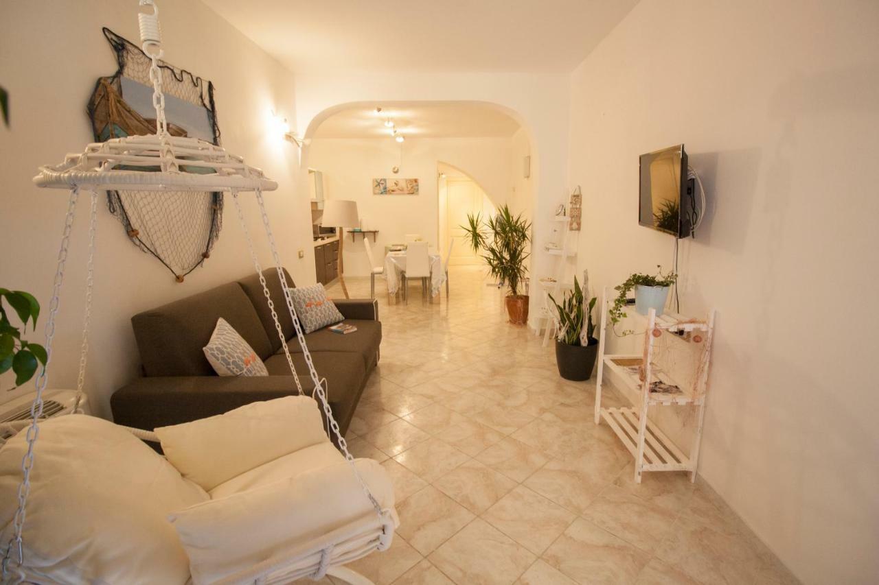 Lanterna Bianca Villa Cagliari Exterior foto